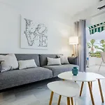 White - La Caleta Apartman *