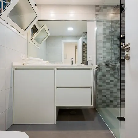 White - La Caleta Адехе