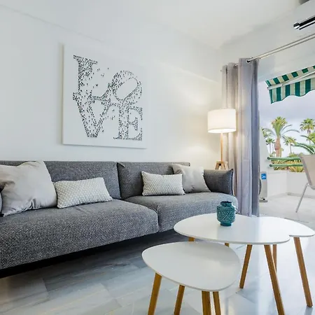 White - La Caleta Apartment *