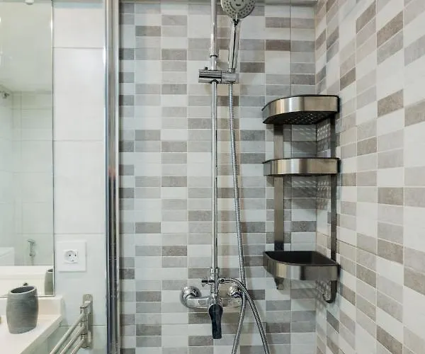 Daire White - La Caleta *