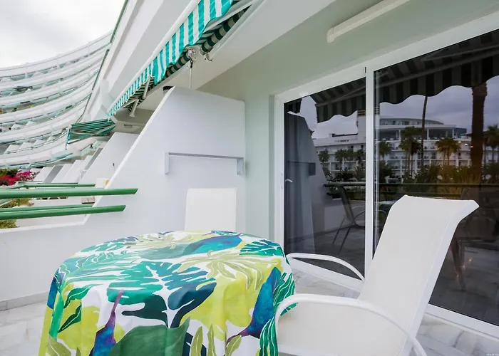 Apartamento White - La Caleta *